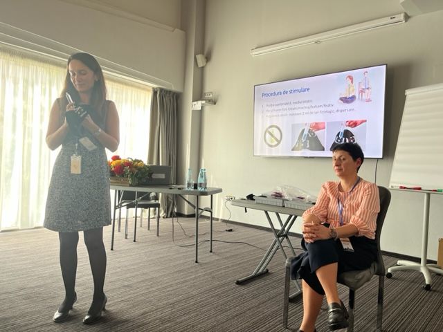 Here we see our colleague Valentina Chiriac, medical oncologist in Romania, sharing the PAINLESS solution for cancer pain with colleagues at the National Association for Palliative Care Conference (Asociația Națională de Îngrijiri Paliative, Iași 12-14 October 2023). The neurostimulation devices for home-based treatment have been developed by neurocare group AG (more info contact Klaus Schellhorn) and offer a promising simple, side-effect-free alternative for cancer pain relief.